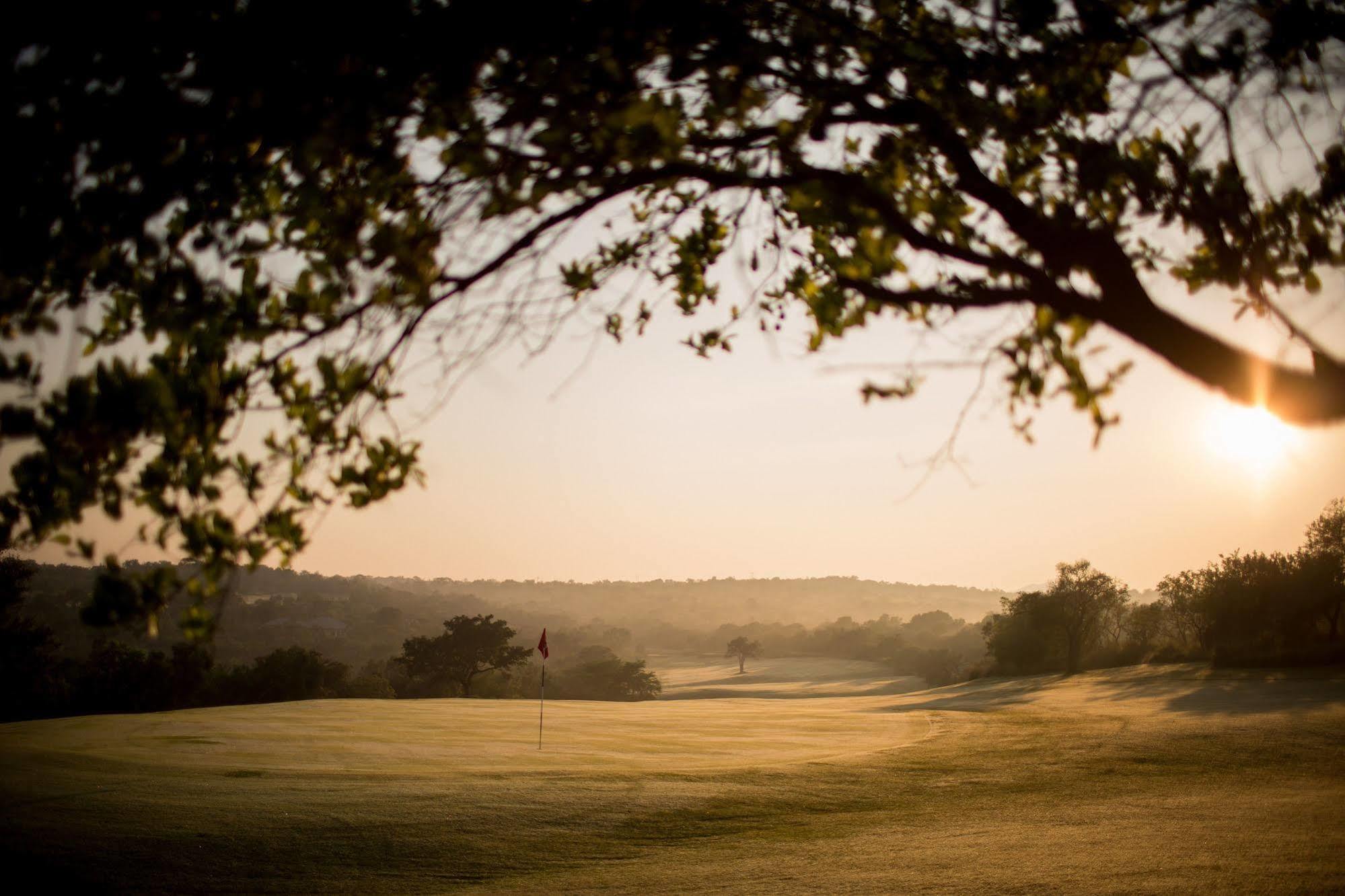 Nkonyeni Lodge & Golf Estate Ngwempisi Luaran gambar